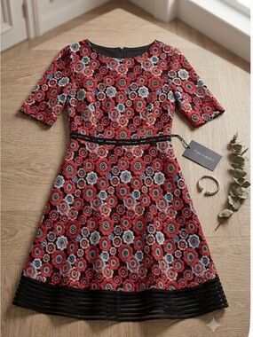 Tahari Arthur S. Levine Floral Embroidered Mesh Dress Sz 4 Fit Flare Cocktail